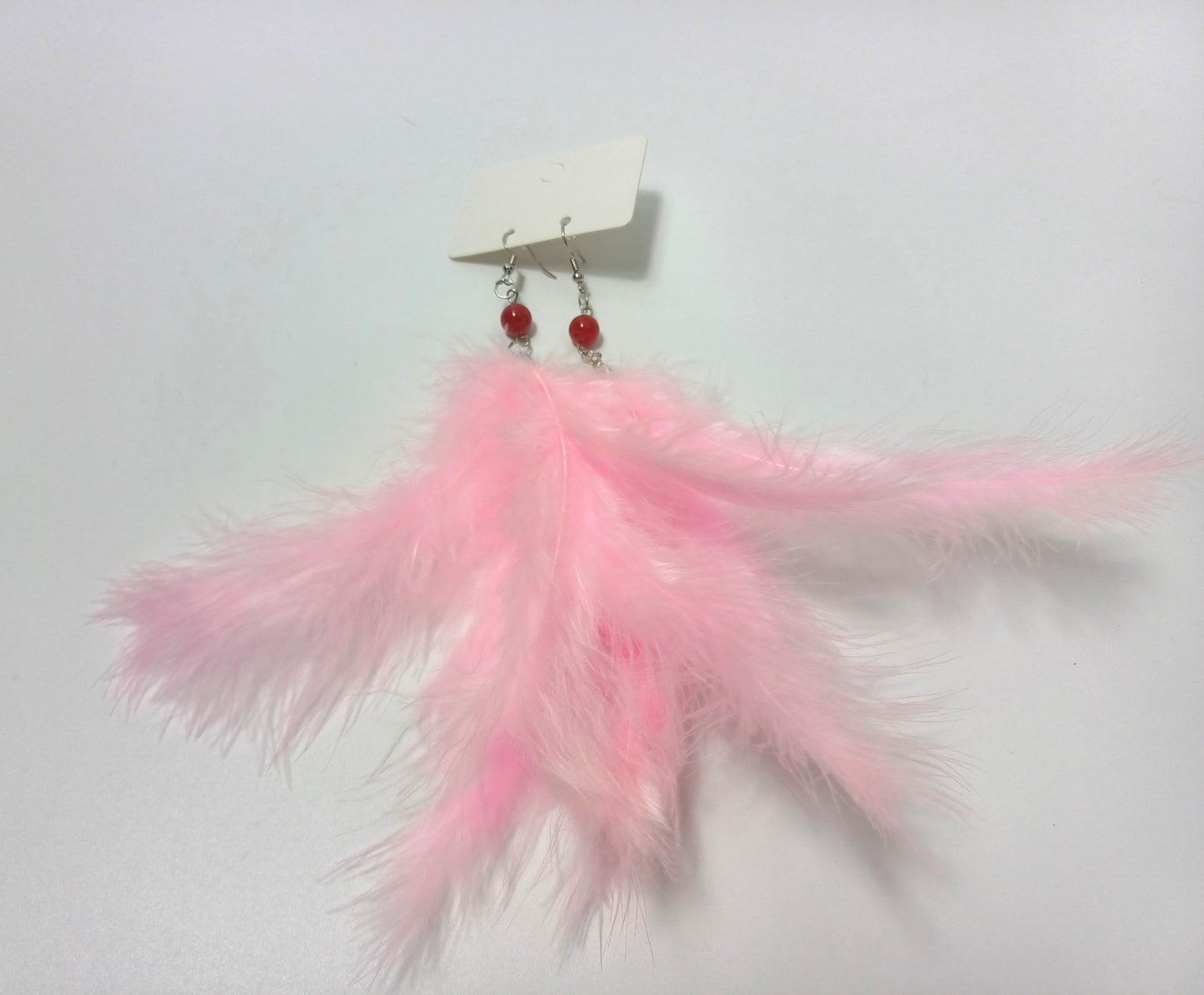 Uzun Tüy Detaylı Küpe – Soft Pembe