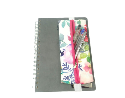 Çiçek Desenli Lastikli Defter Üstü Kalemlik – Dijital Baskılı Kumaş