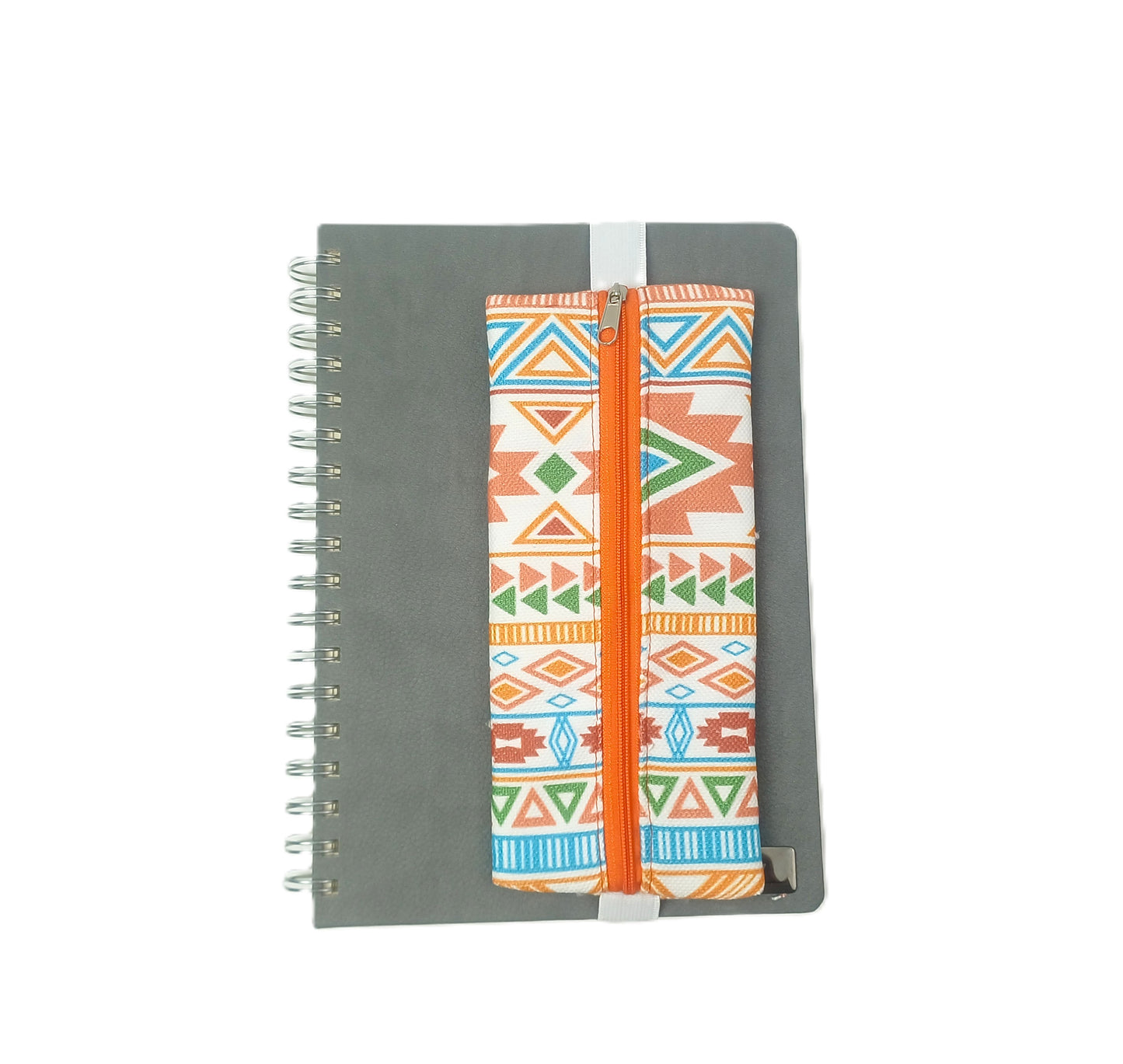 Turuncu Etnik Desenli Lastikli Defter Üstü Kalemlik – Dijital Baskılı Kumaş