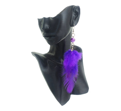 Mor Doğal Tüy Küpe Çift – Boncuk Detaylı Sallantılı Küpe