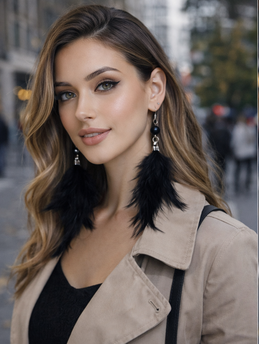 Uzun Tüy Detaylı Küpe - Siyah